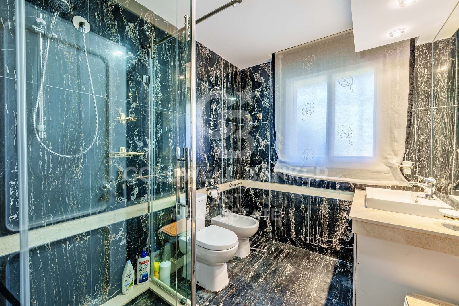 Wunderschöne Freistehende Villa am Meer auf der Neuen Goldenen Meile