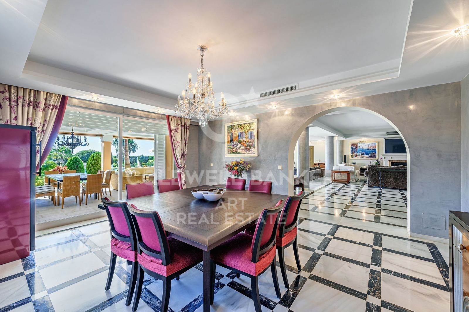 Beautiful Detached Seafront Villa on the New Golden Mile