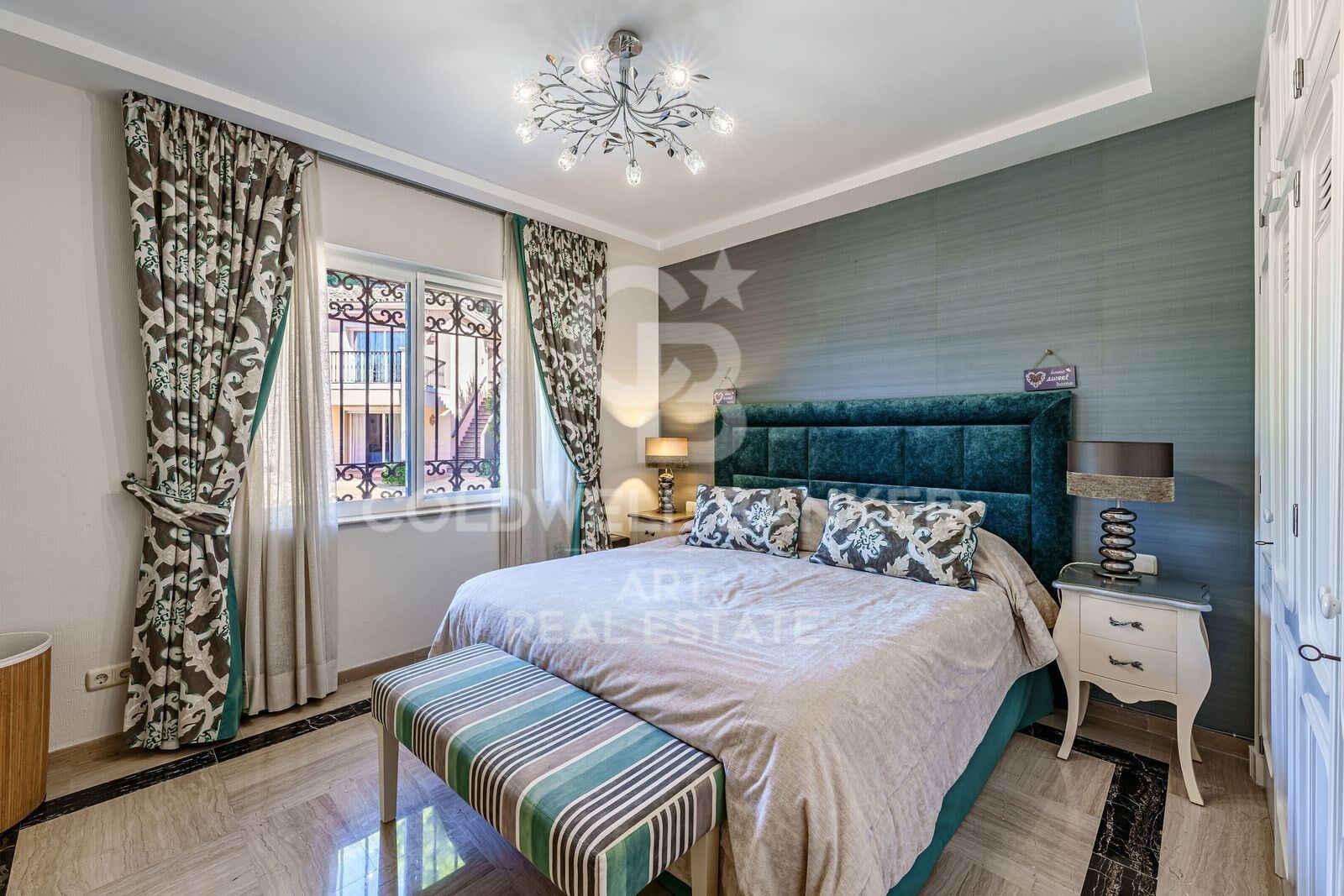 Beautiful Detached Seafront Villa on the New Golden Mile
