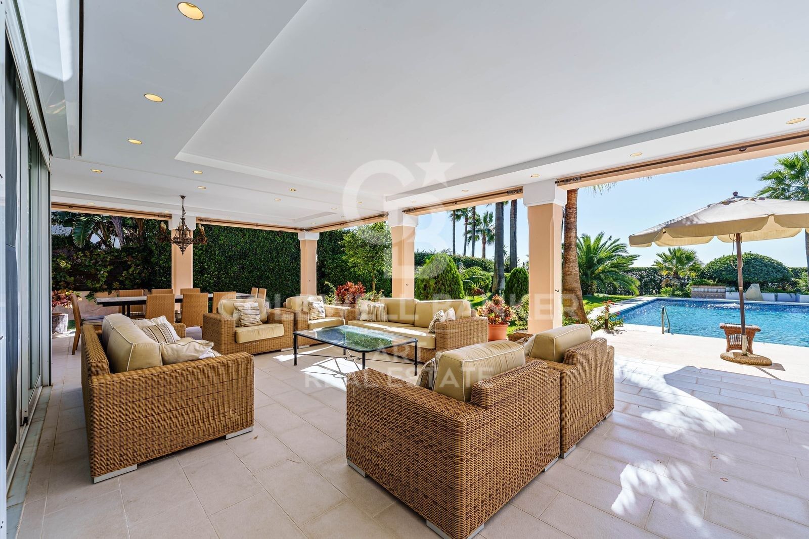 Superbe Villa Indépendante en Bord de Mer sur la Nouvelle Milla de Oro
