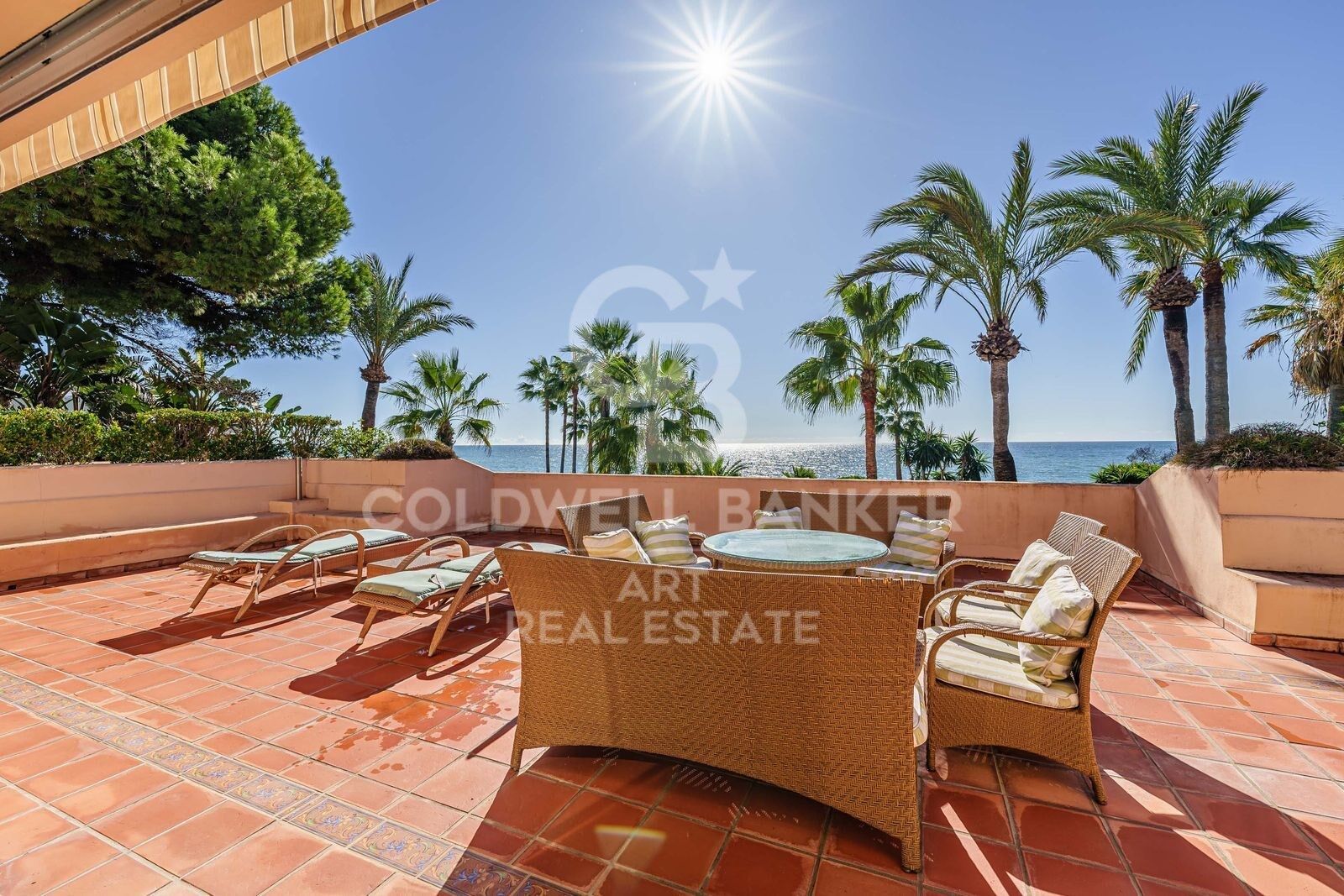 Superbe Villa Indépendante en Bord de Mer sur la Nouvelle Milla de Oro