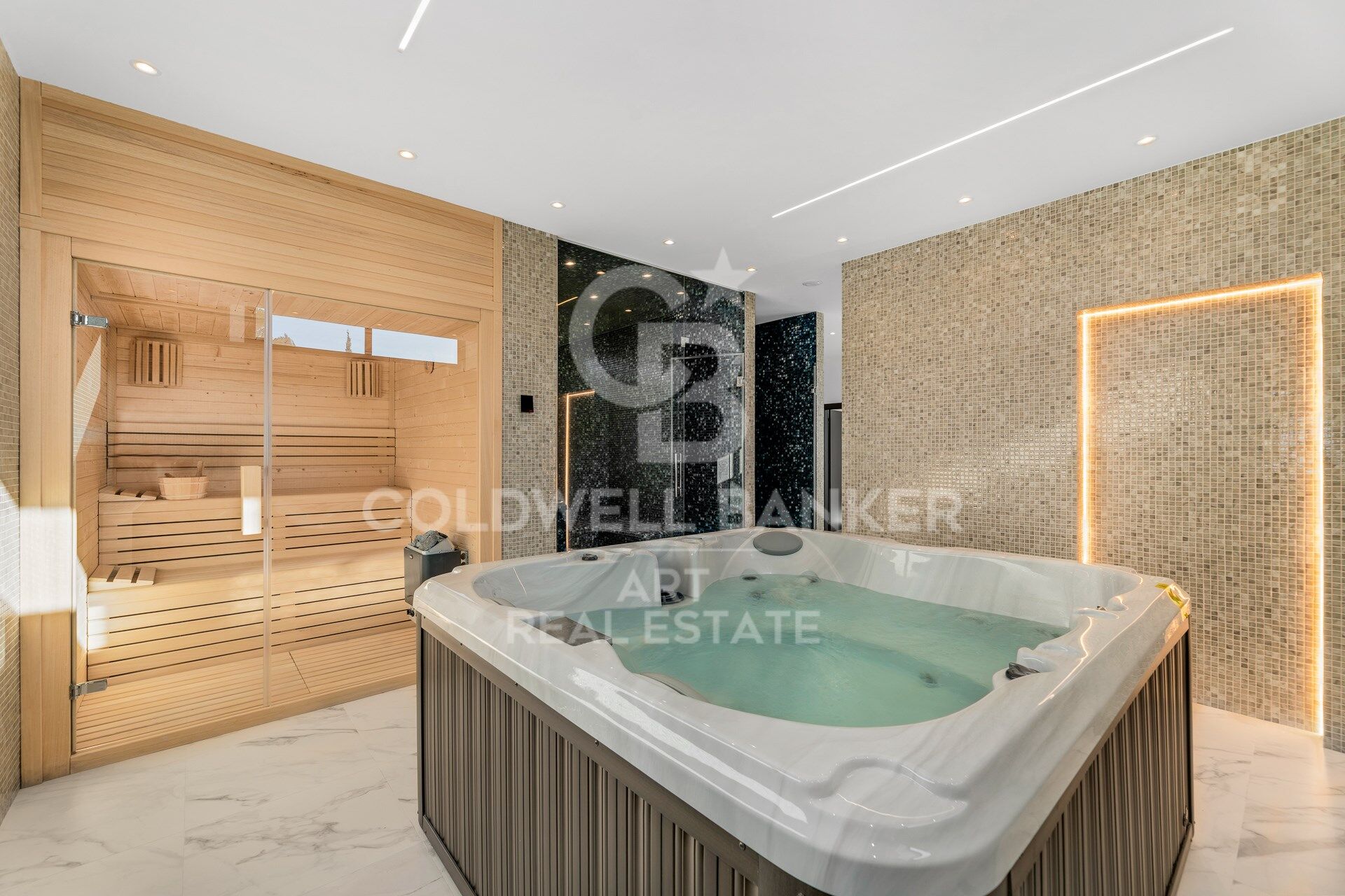 Villa 6 Schlafzimmer Verkauf Estepona