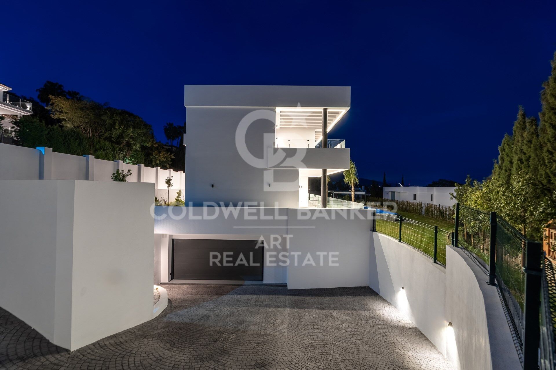 Villa 6 Schlafzimmer Verkauf Estepona