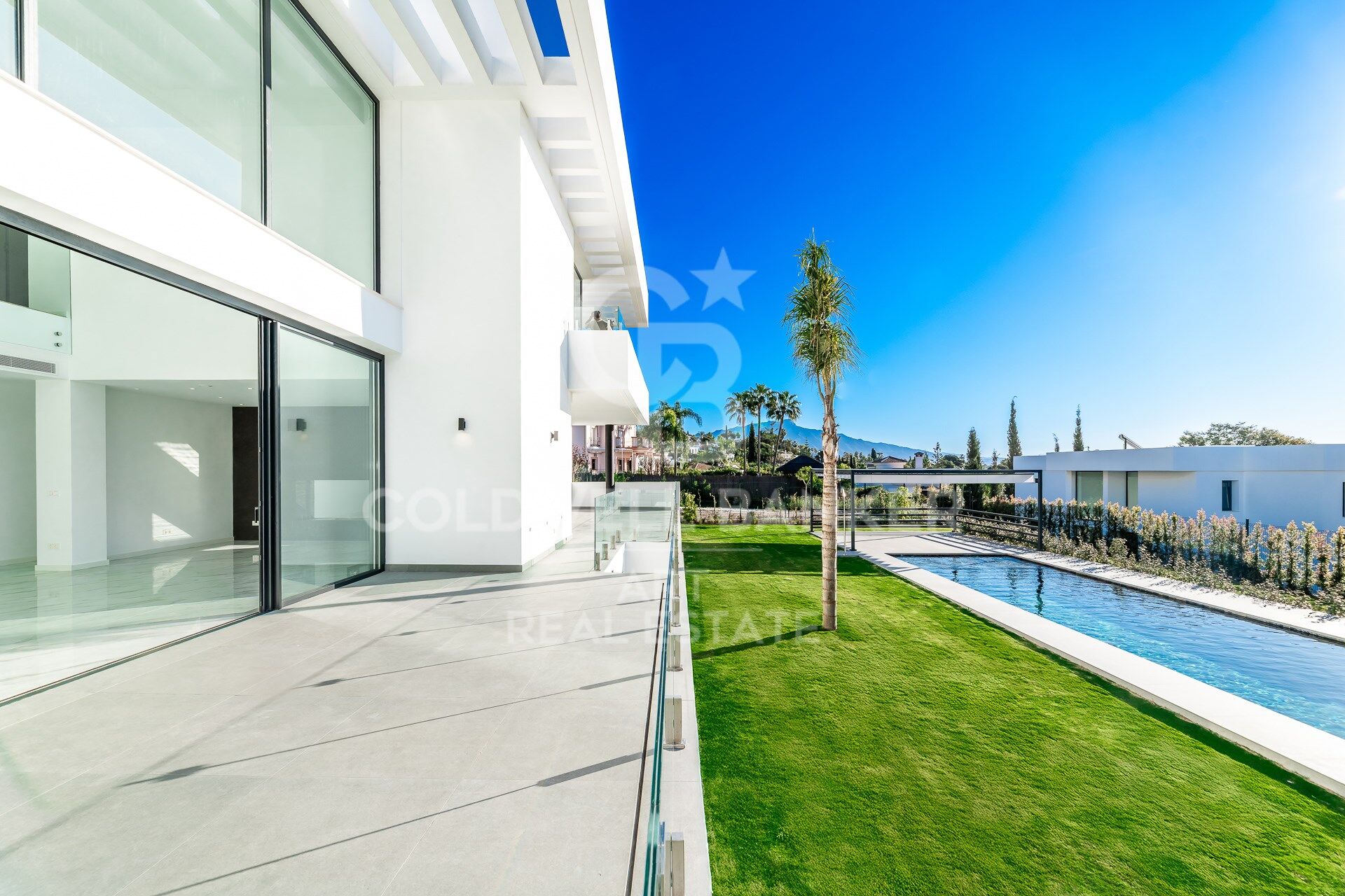 Villa 6 habitaciones Venta Estepona