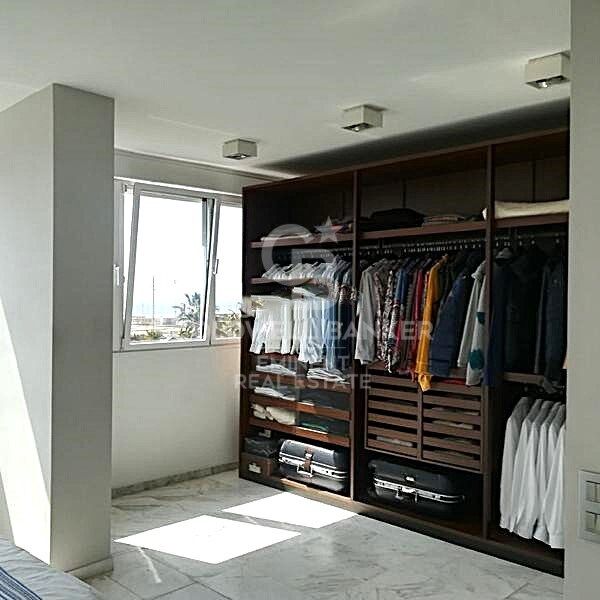 Piso en venta en primera línea de mar