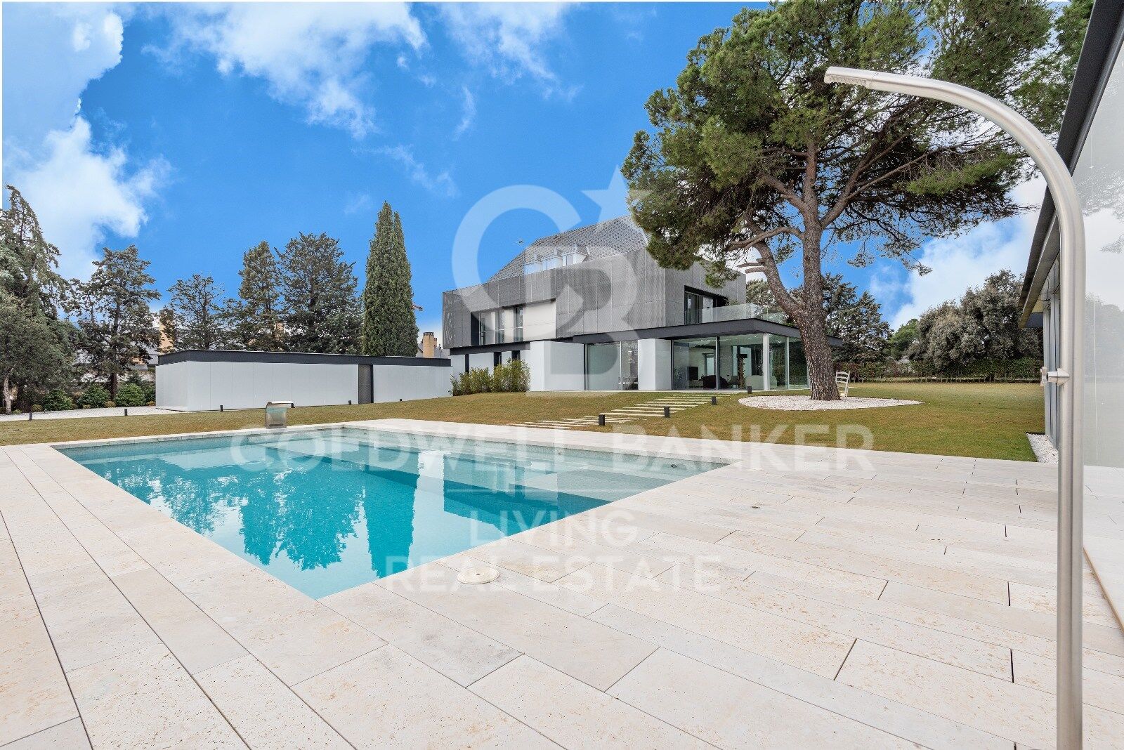 Chalet independiente en venta en paseo de La Finca