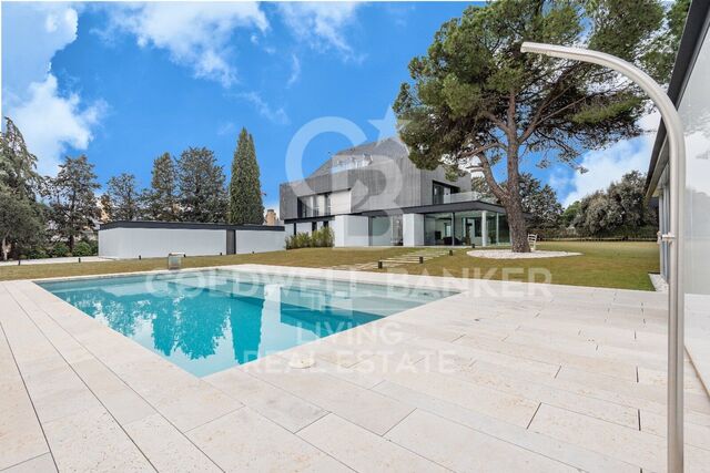 Chalet 7 Schlafzimmer Verkauf Pozuelo de Alarcón