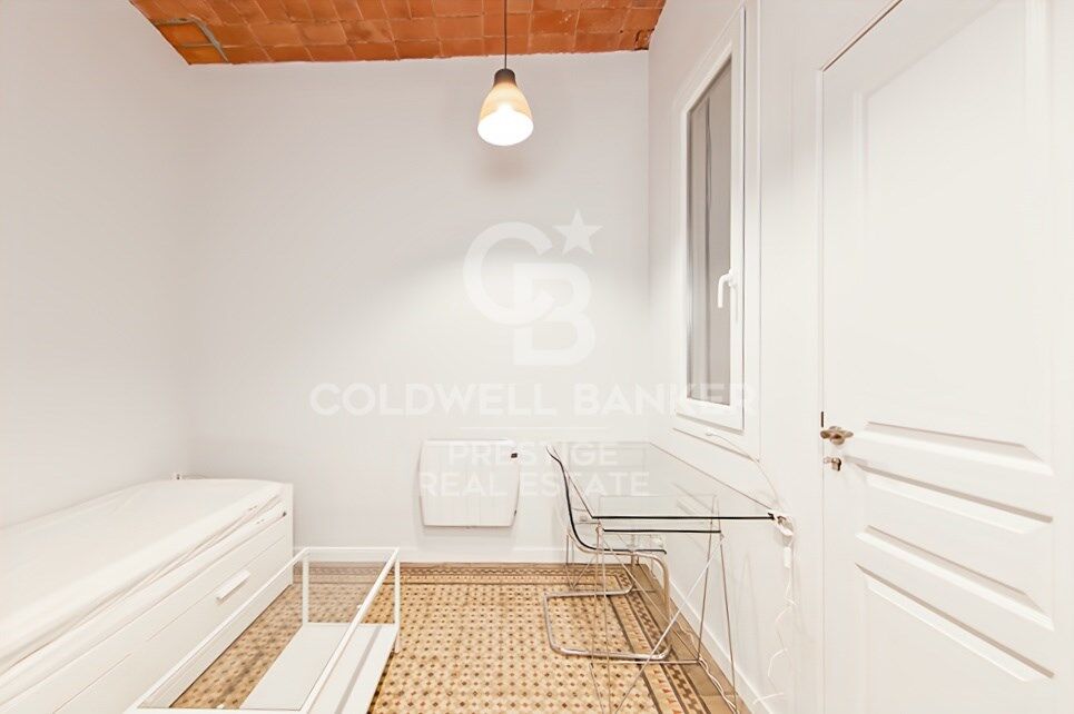Piso con posibilidades junto a Casa de les Punxes, Barcelona