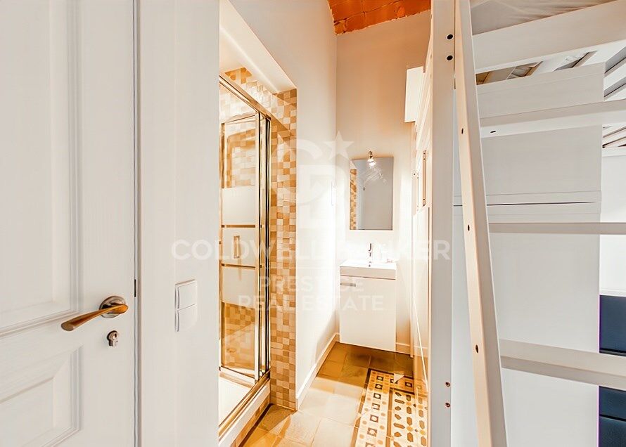 Piso con posibilidades junto a Casa de les Punxes, Barcelona