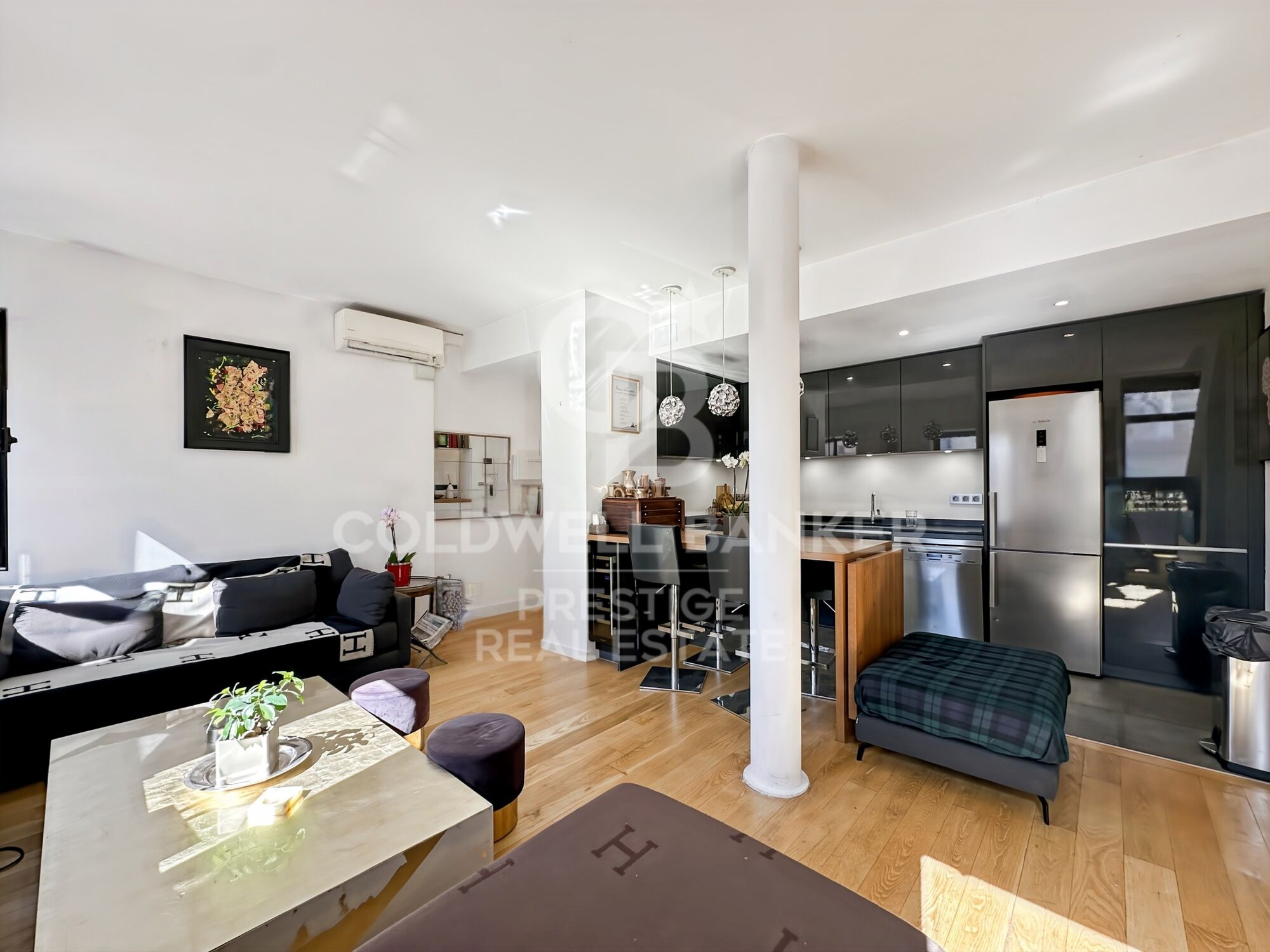 Ático exclusivo con terraza privada, jacuzzi y barbacoa en el corazón de Barcelona