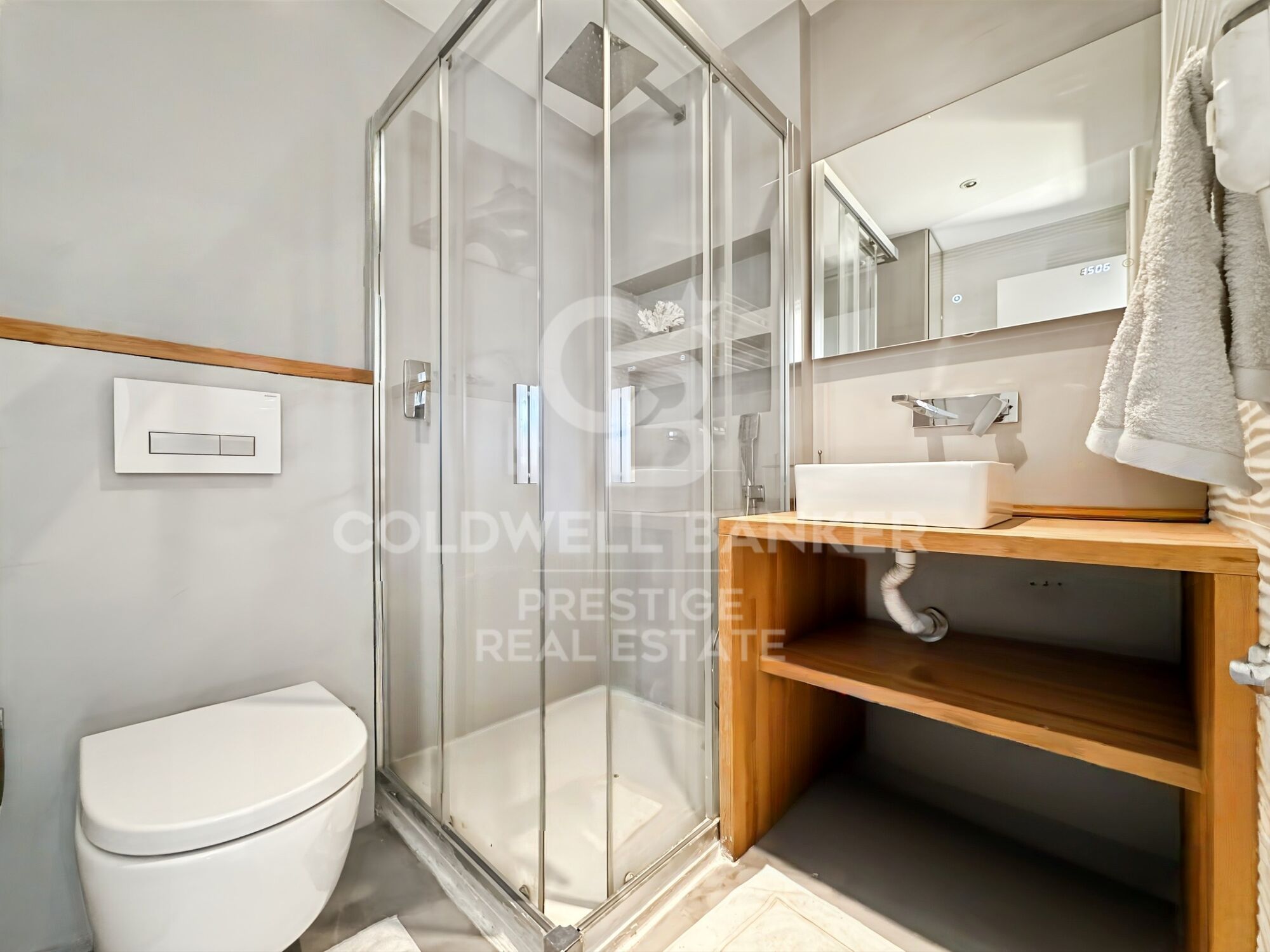 Penthouse exclusif avec terrasse privée, jacuzzi et barbecue au cur de Barcelone