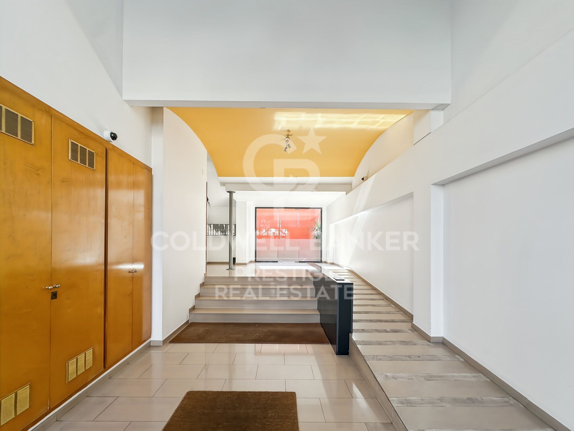 Ático exclusivo con terraza privada, jacuzzi en el corazón de Barcelona