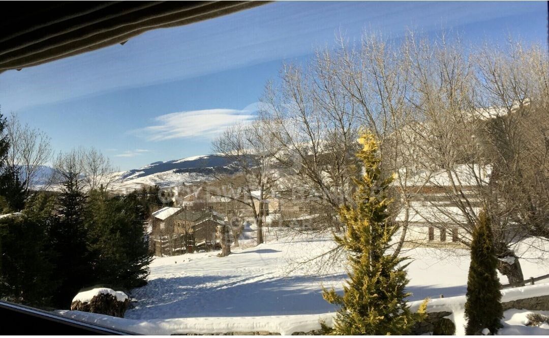 Charming 18th-century ceretana farmhouse renovated in Targassonne