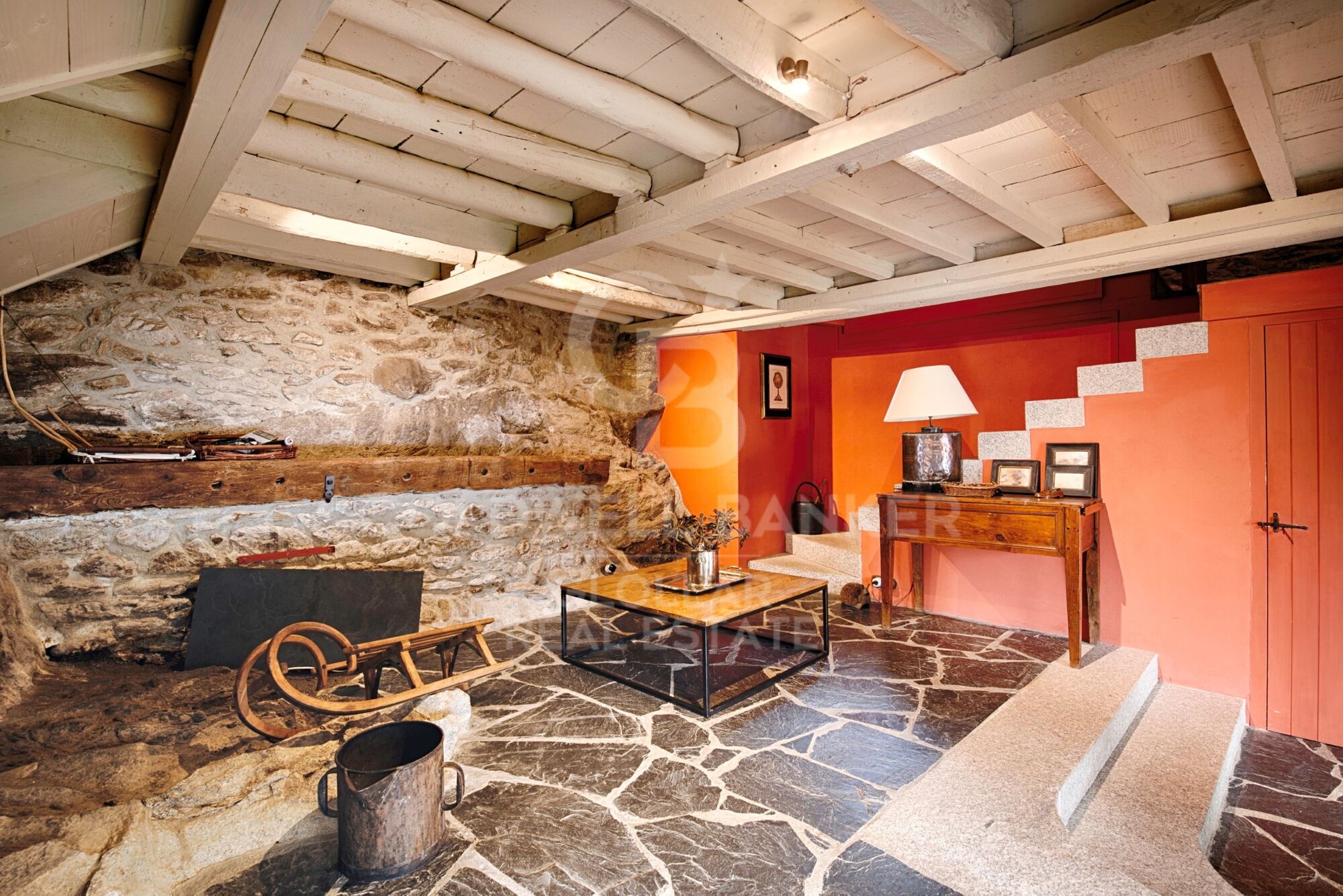 Charming 18th-century ceretana farmhouse renovated in Targassonne
