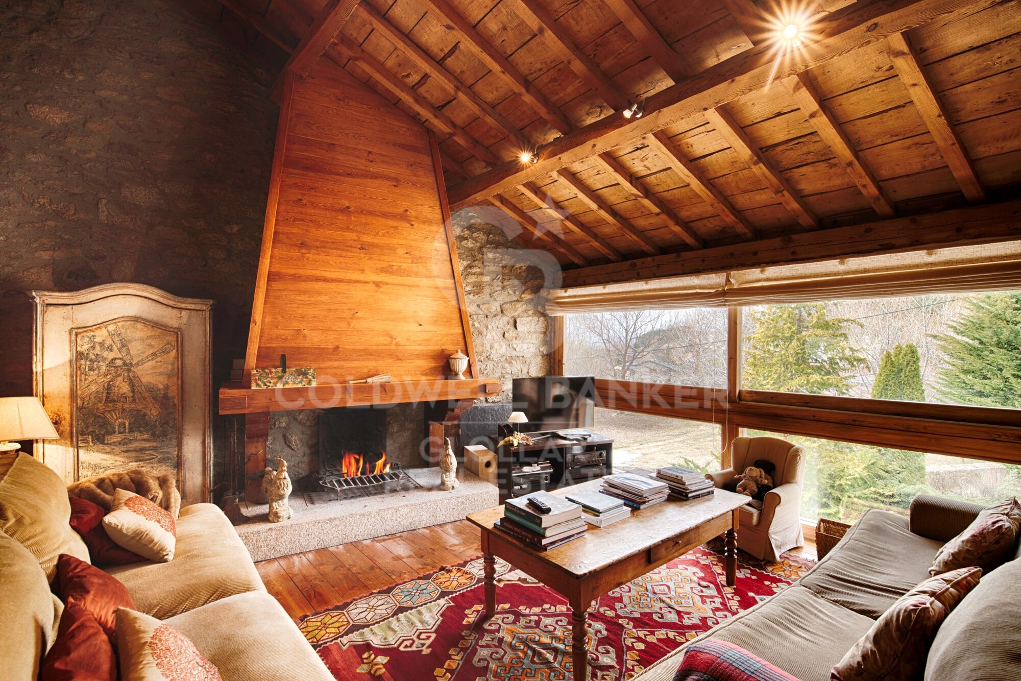 Charming 18th-century ceretana farmhouse renovated in Targassonne