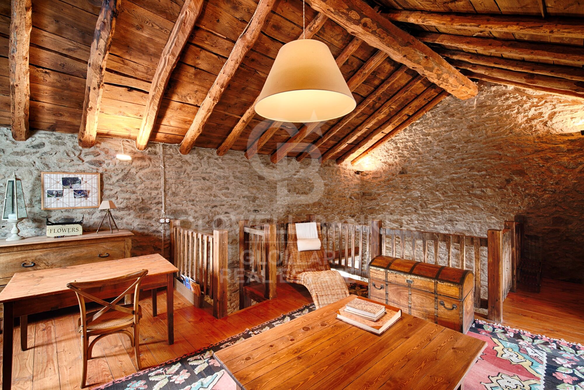 Charming 18th-century ceretana farmhouse renovated in Targassonne