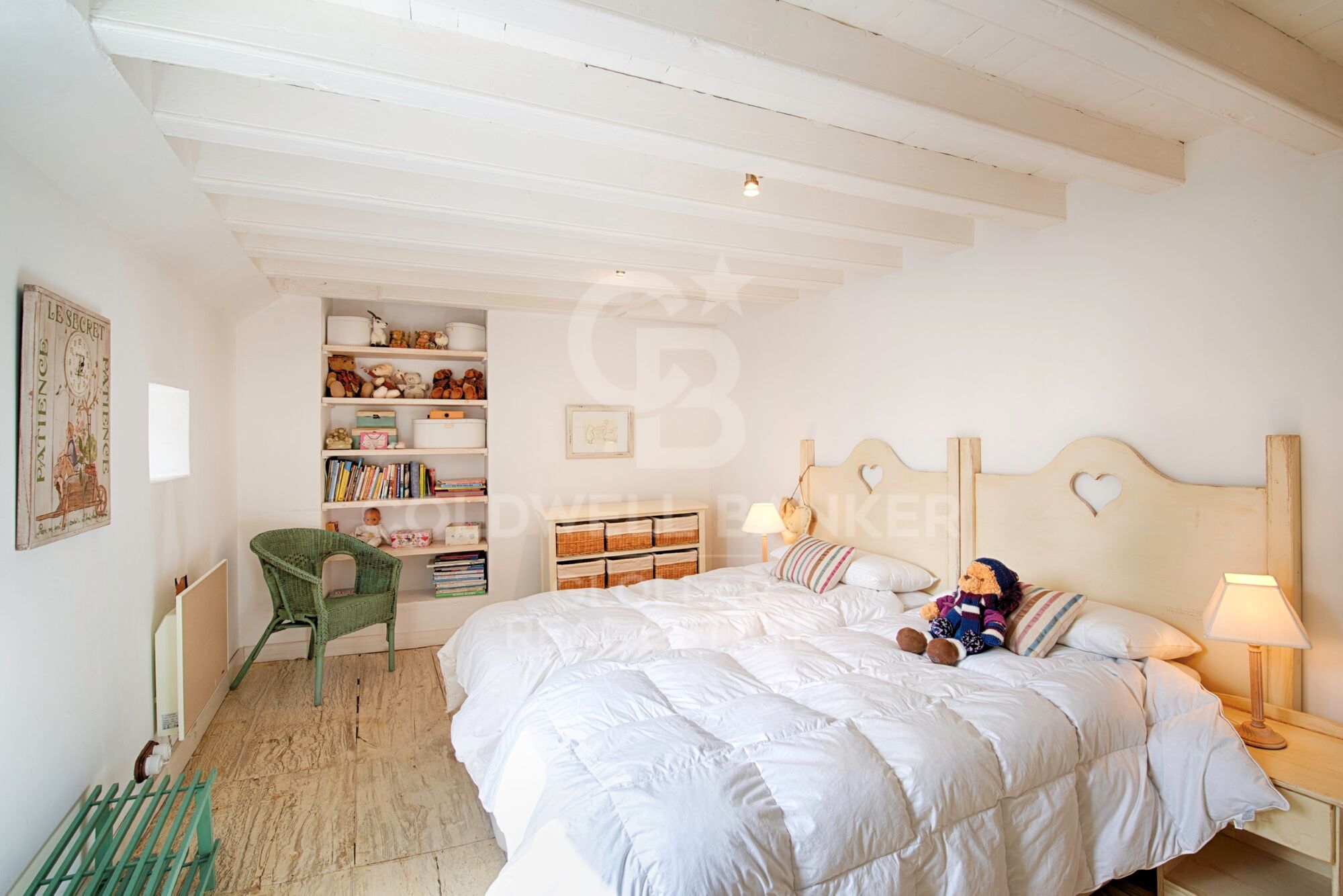 Charming 18th-century ceretana farmhouse renovated in Targassonne