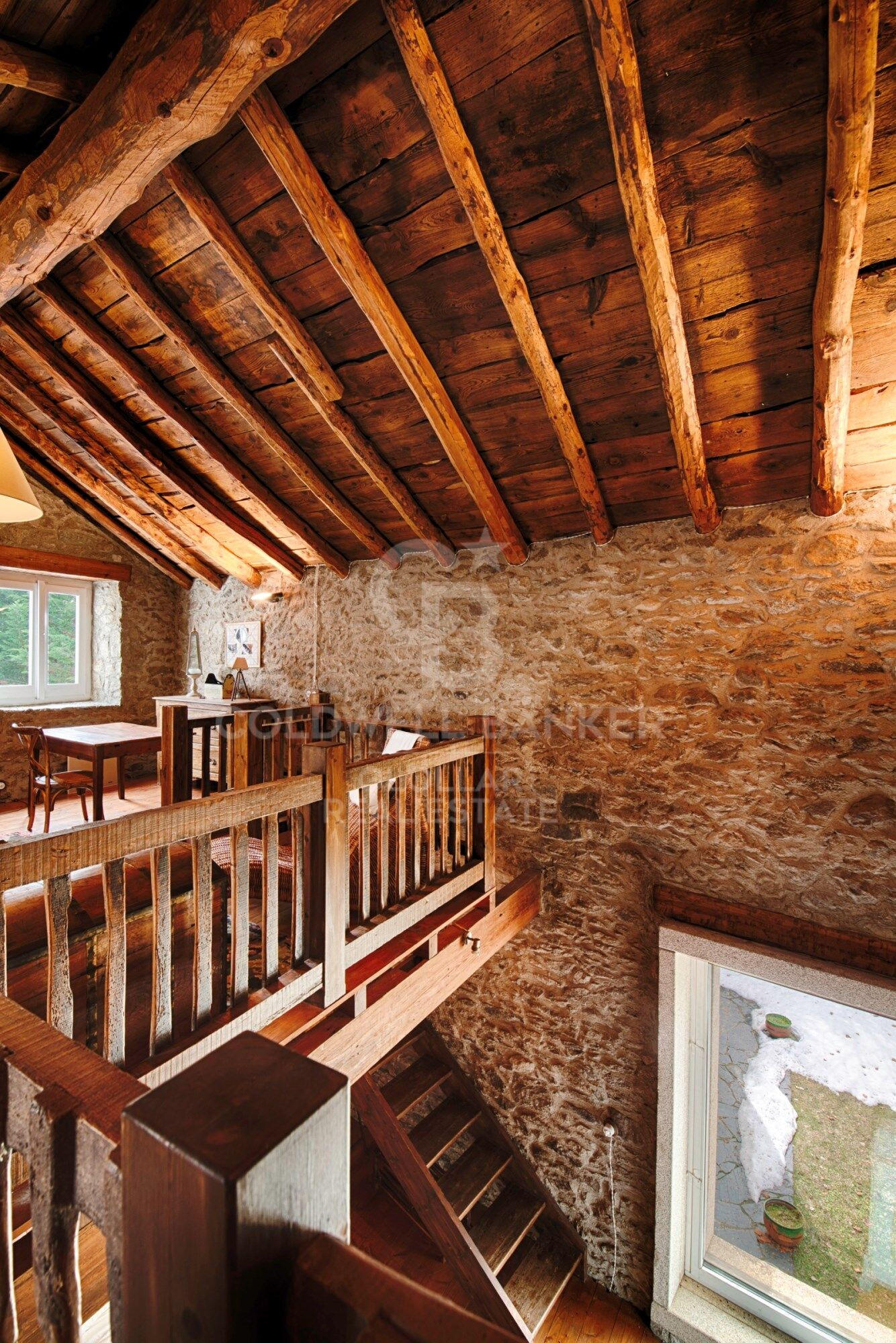 Charming 18th-century ceretana farmhouse renovated in Targassonne