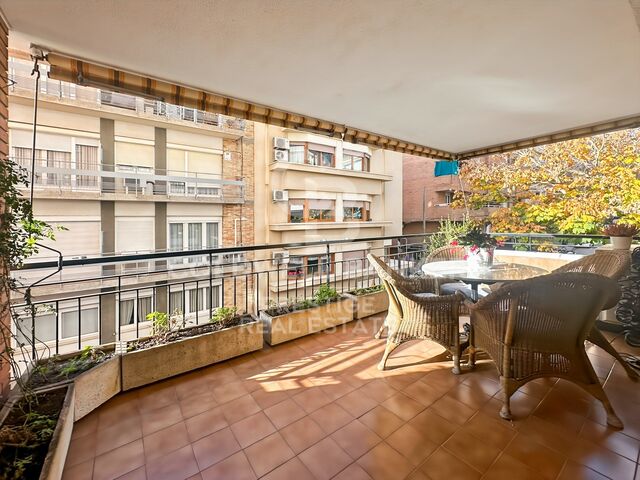 Wohnung 4 Schlafzimmer Vermietung Barcelona