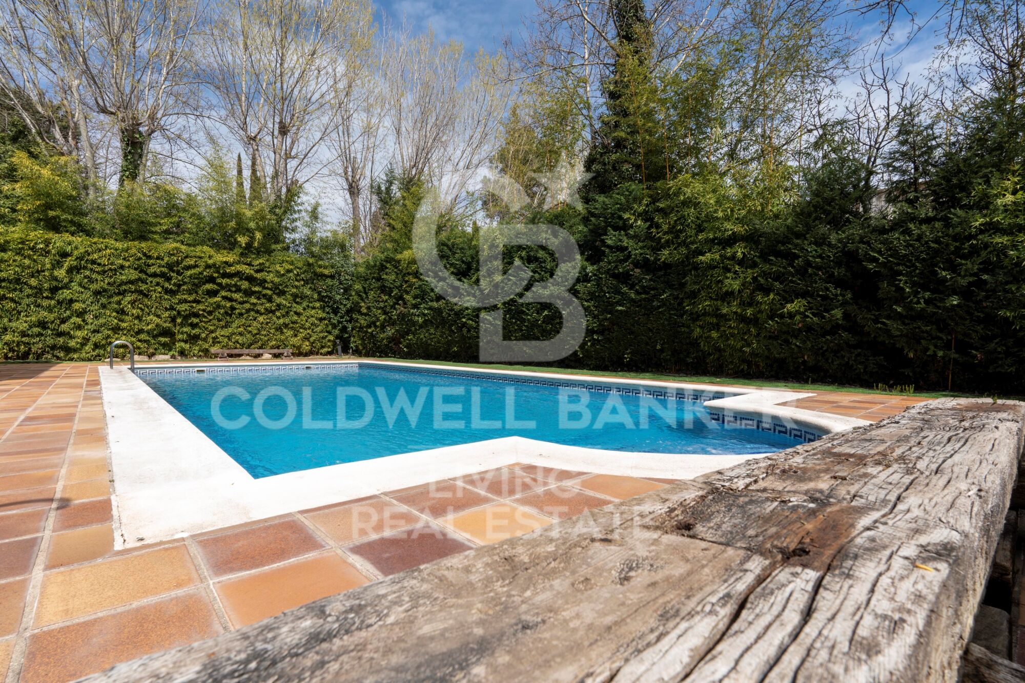 Elegante chalet independiente en venta en La florida Madrid