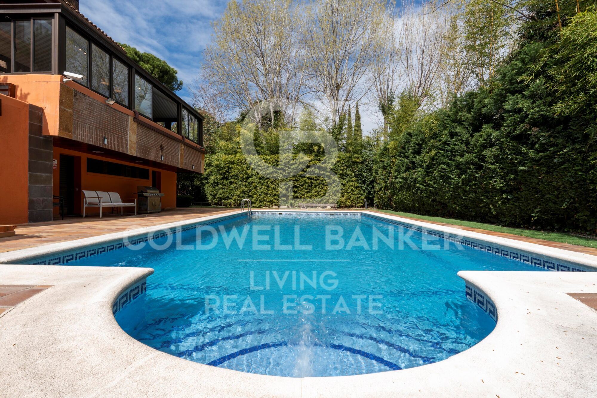 House 9 Bedrooms Sale Madrid