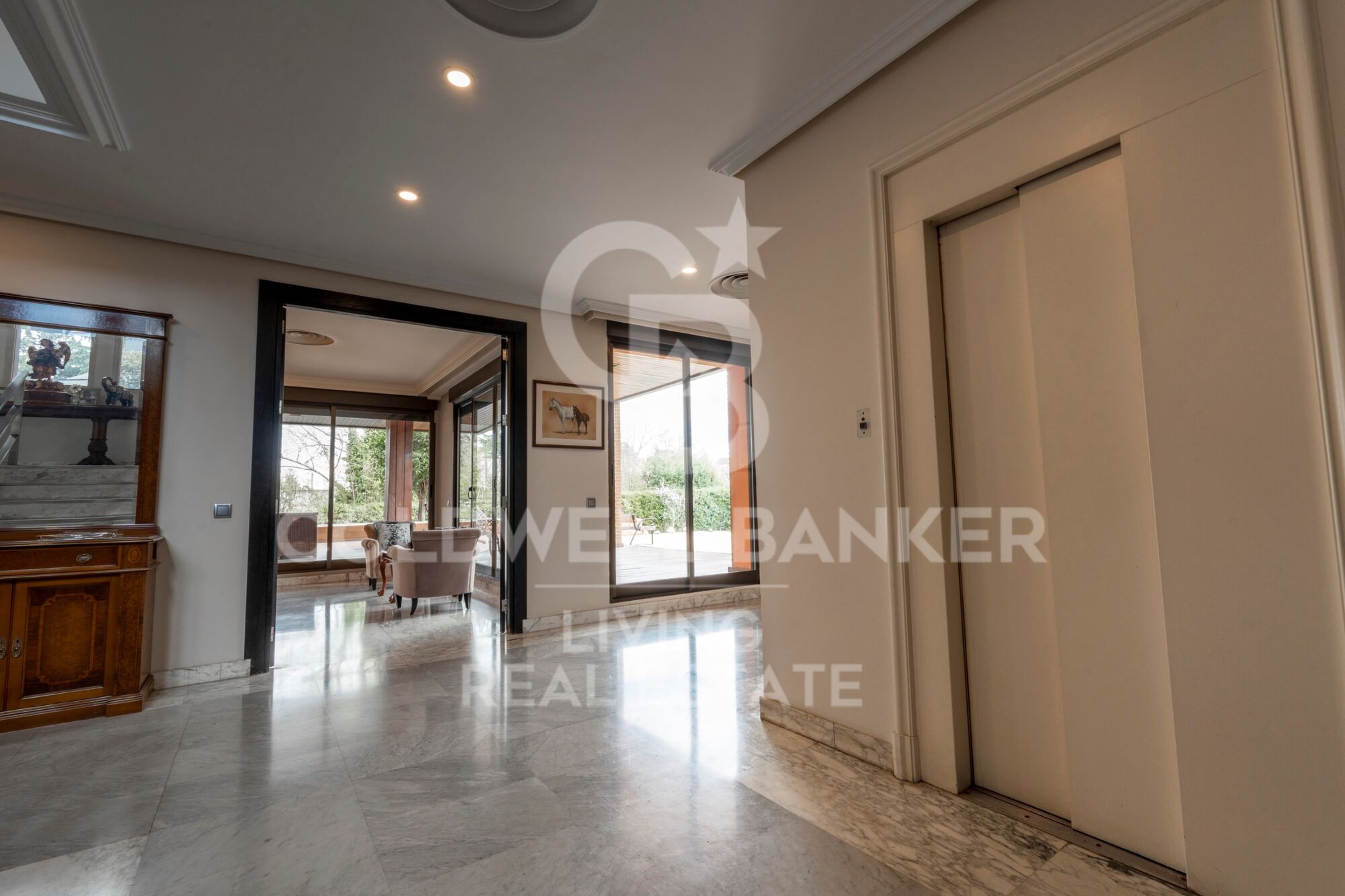 House 9 Bedrooms Sale Madrid