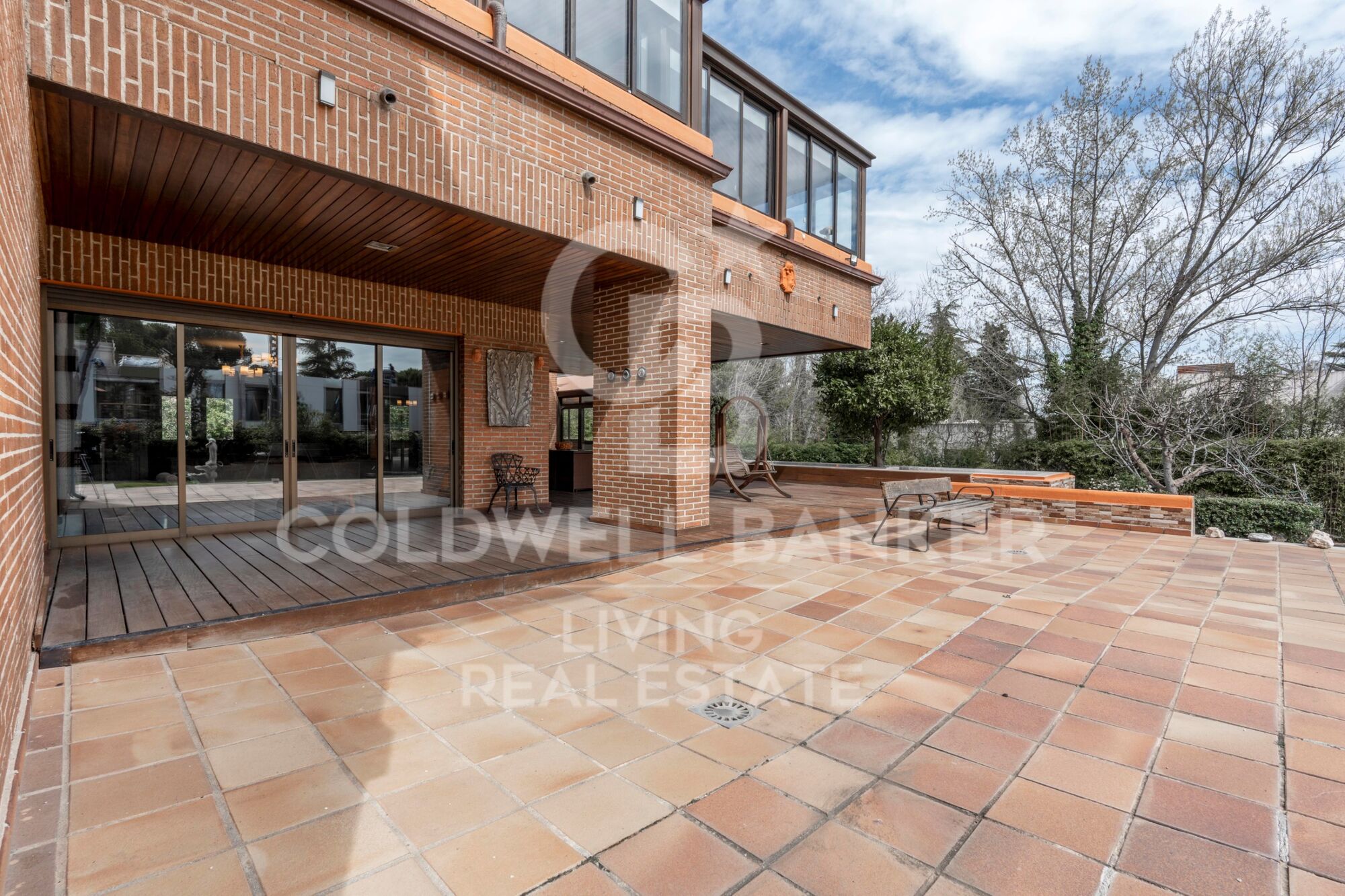 House 9 Bedrooms Sale Madrid