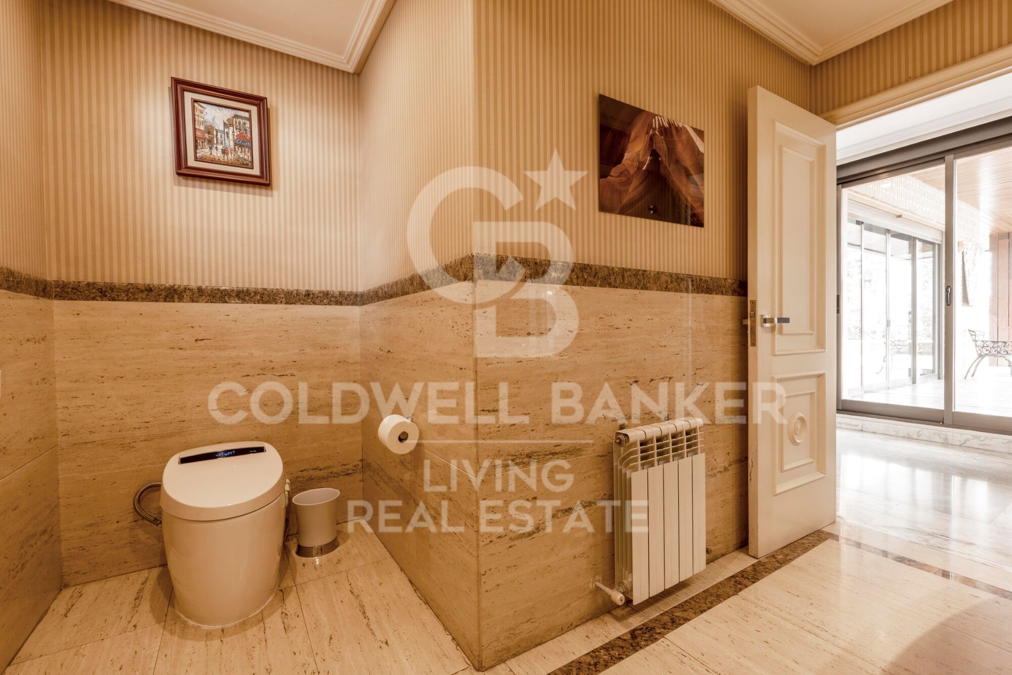 House 9 Bedrooms Sale Madrid