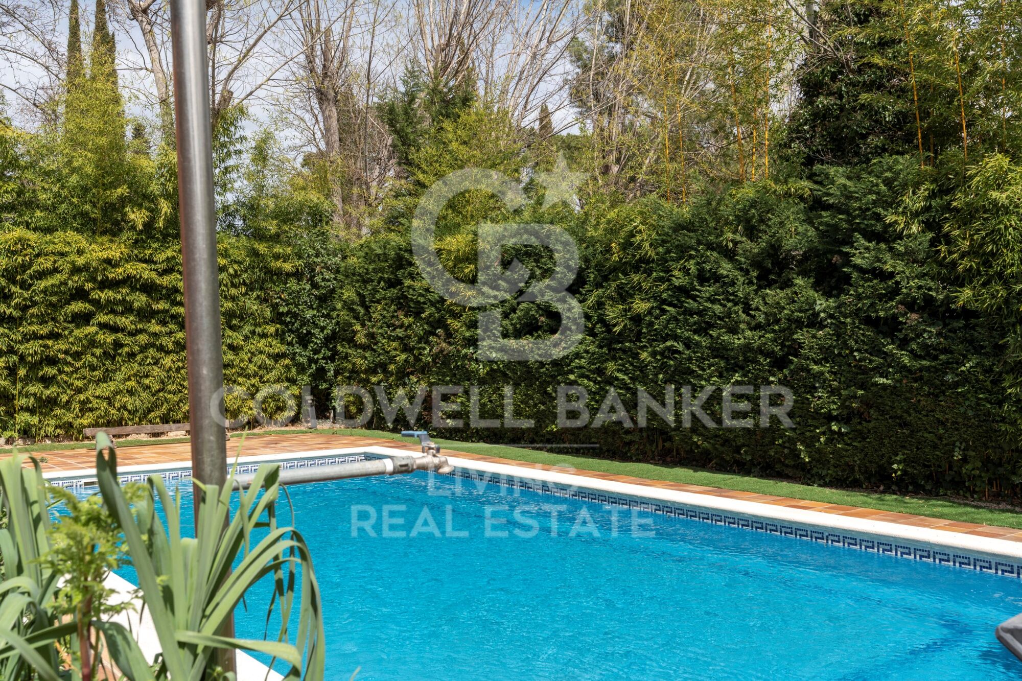Elegante chalet independiente en venta en La florida Madrid
