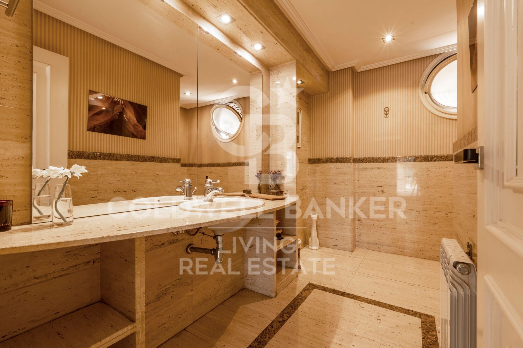 Elegante chalet independiente en venta en La florida Madrid