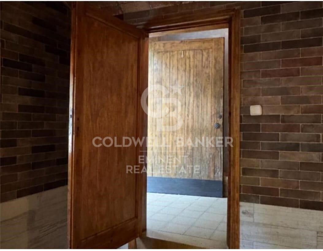 Chalet 8 Bedrooms Sale Barcelona