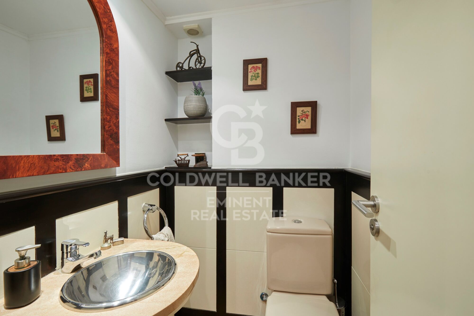 Chalet pareado en venta en Calle de Can Caralleu