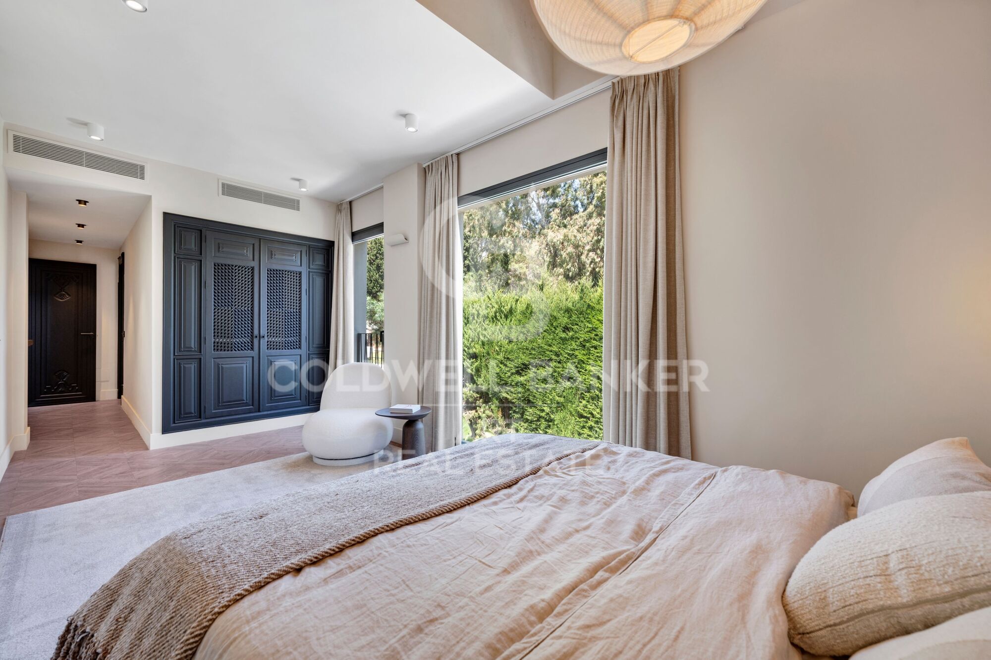 Luxusvilla im Japandi-Stil in Nueva Andalucía, Marbella