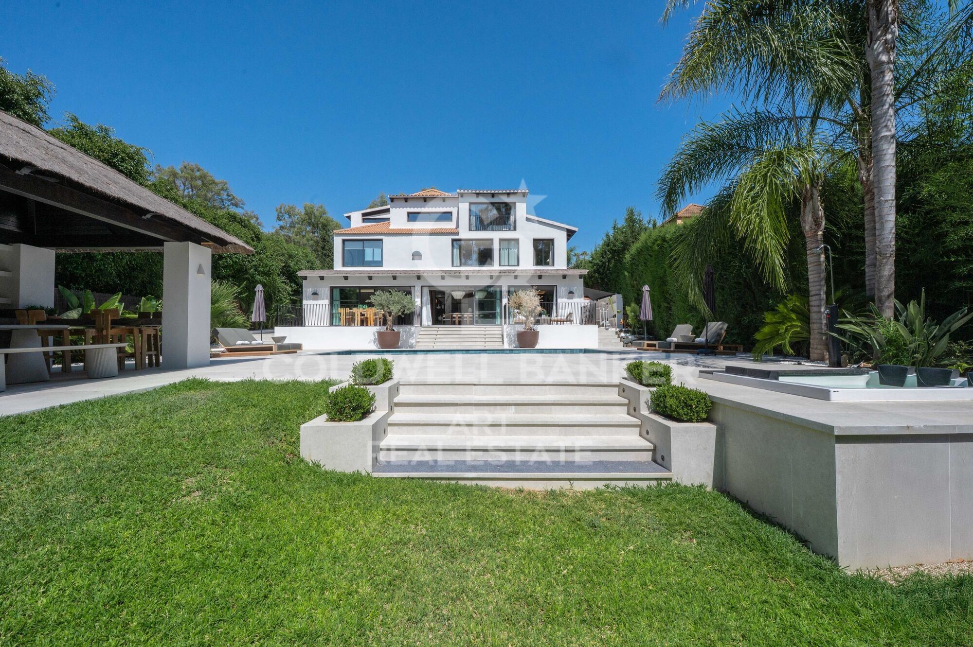 Villa de Lujo de Estilo Japandi en Nueva Andalucía, Marbella