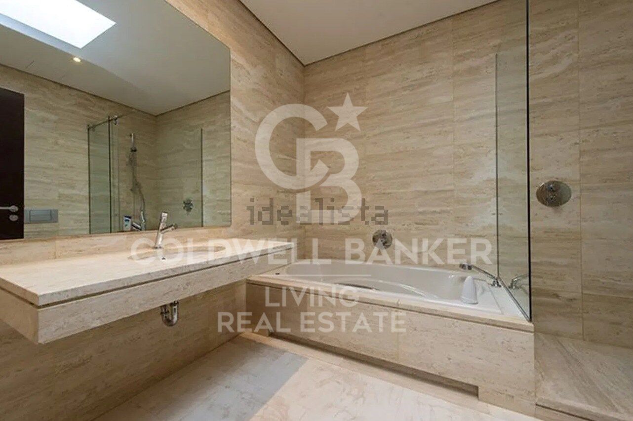 House 7 Bedrooms Sale Pozuelo de Alarcón