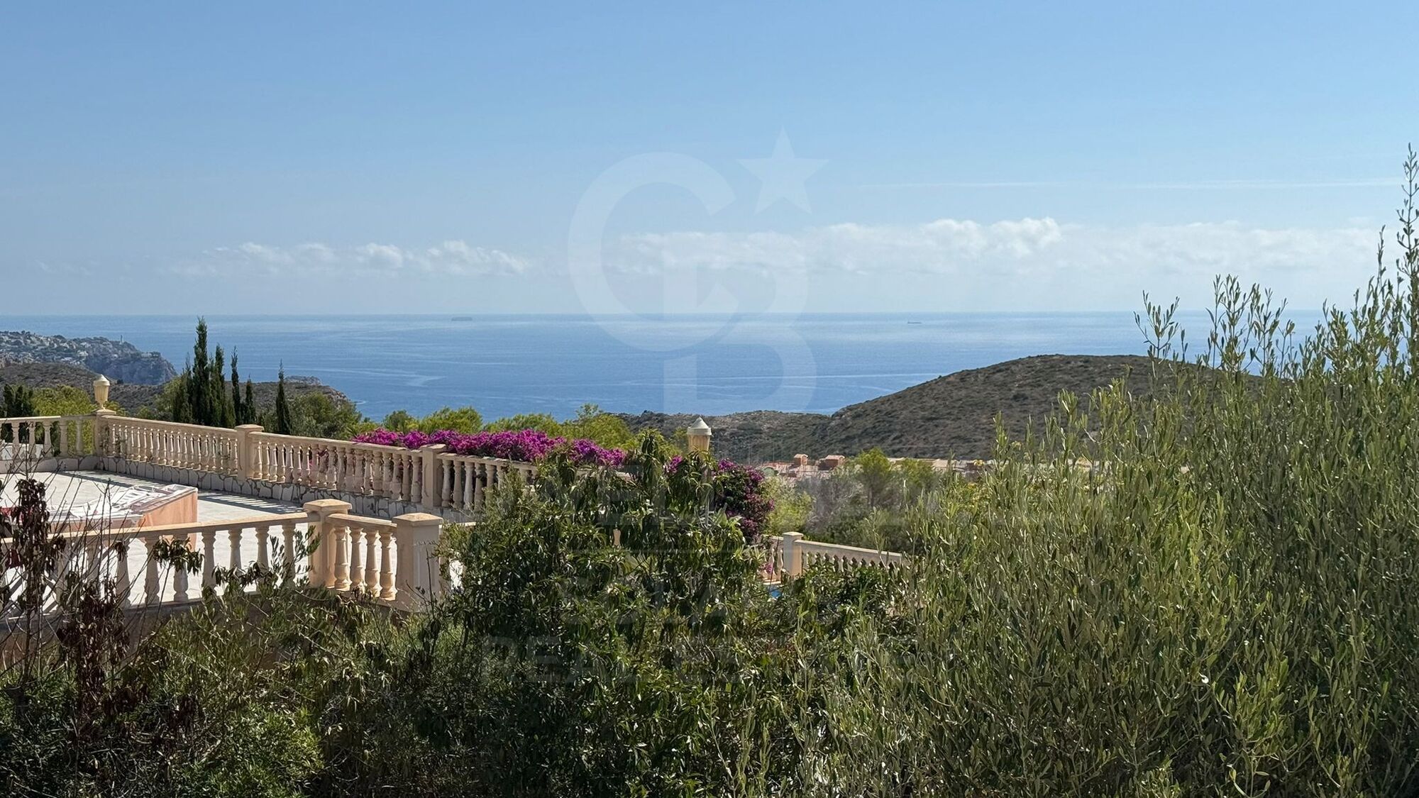 Charmantes Haus mit Meerblick in Cumbre del Sol