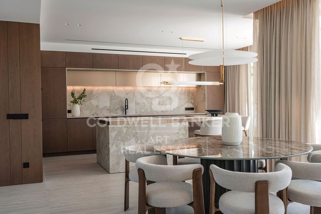 Zeitgenössische Luxusvilla in Marbesa - Marbella