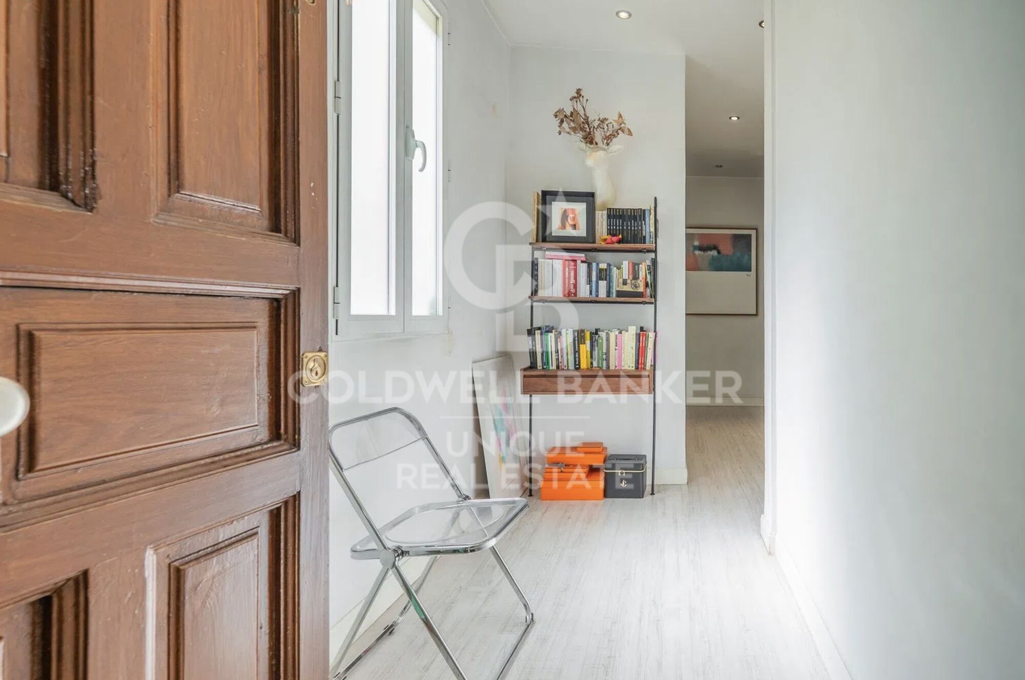 Piso exterior con 4 balcones en Castellana, Madrid