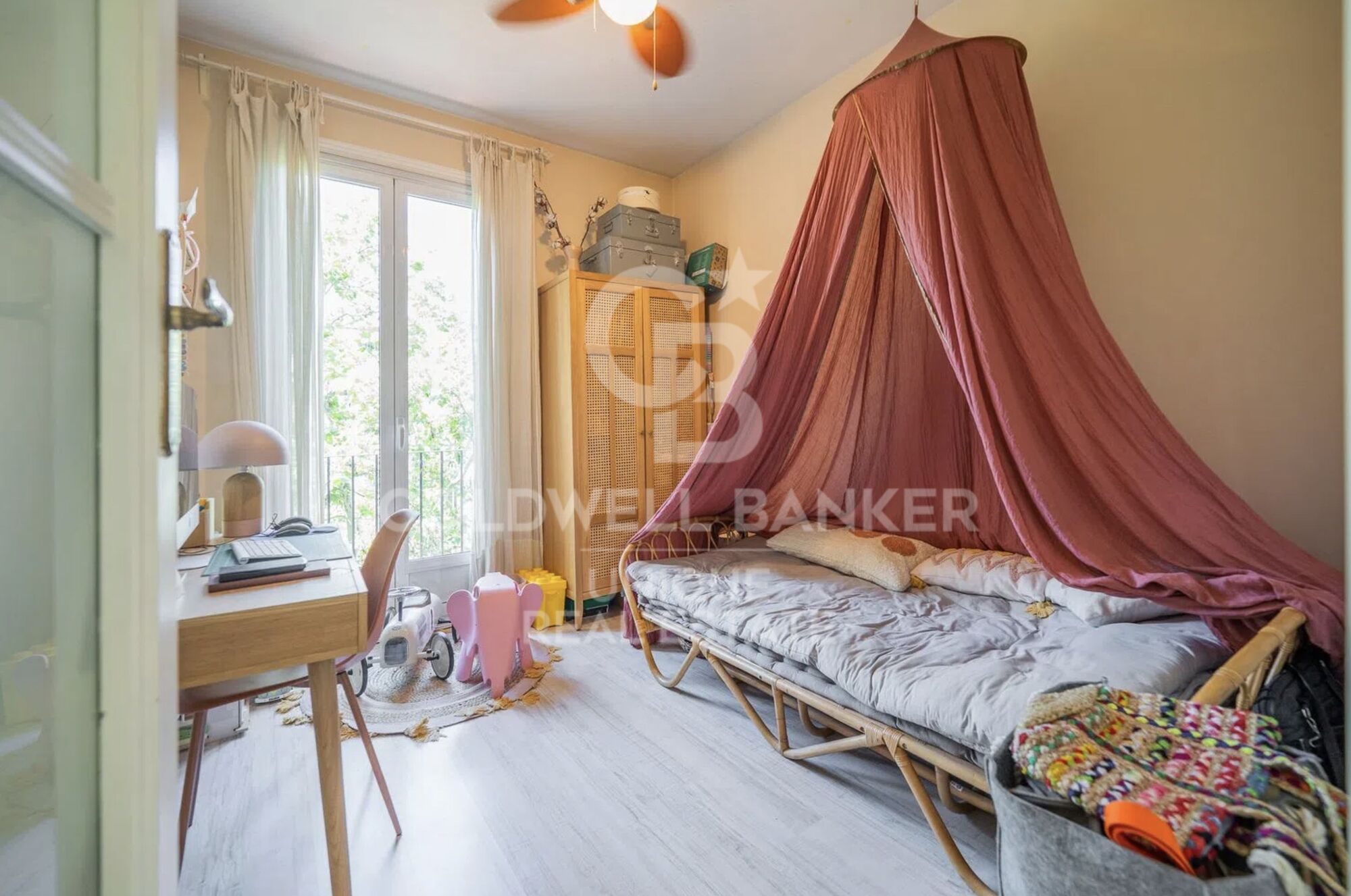 Exterior apartment with 4 balconies in Castellana, Madrid