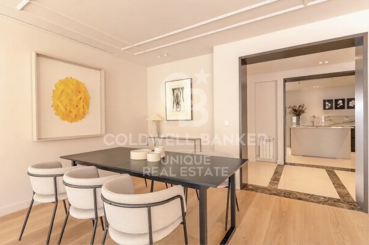 Renovierte Außenwohnung mit Terrasse, Garage und Abstellraum in Recoletos, Madrid