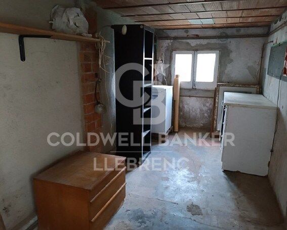 Maison avec terrain, 2 fincas, louée à la vente à Vallvidrera