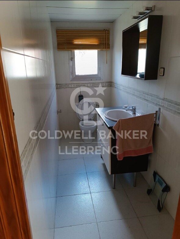 House with land, 2 fincas, rented for sale in Vallvidrera