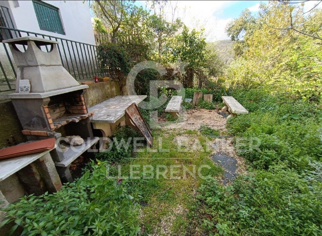 Maison avec terrain, 2 fincas, louée à la vente à Vallvidrera