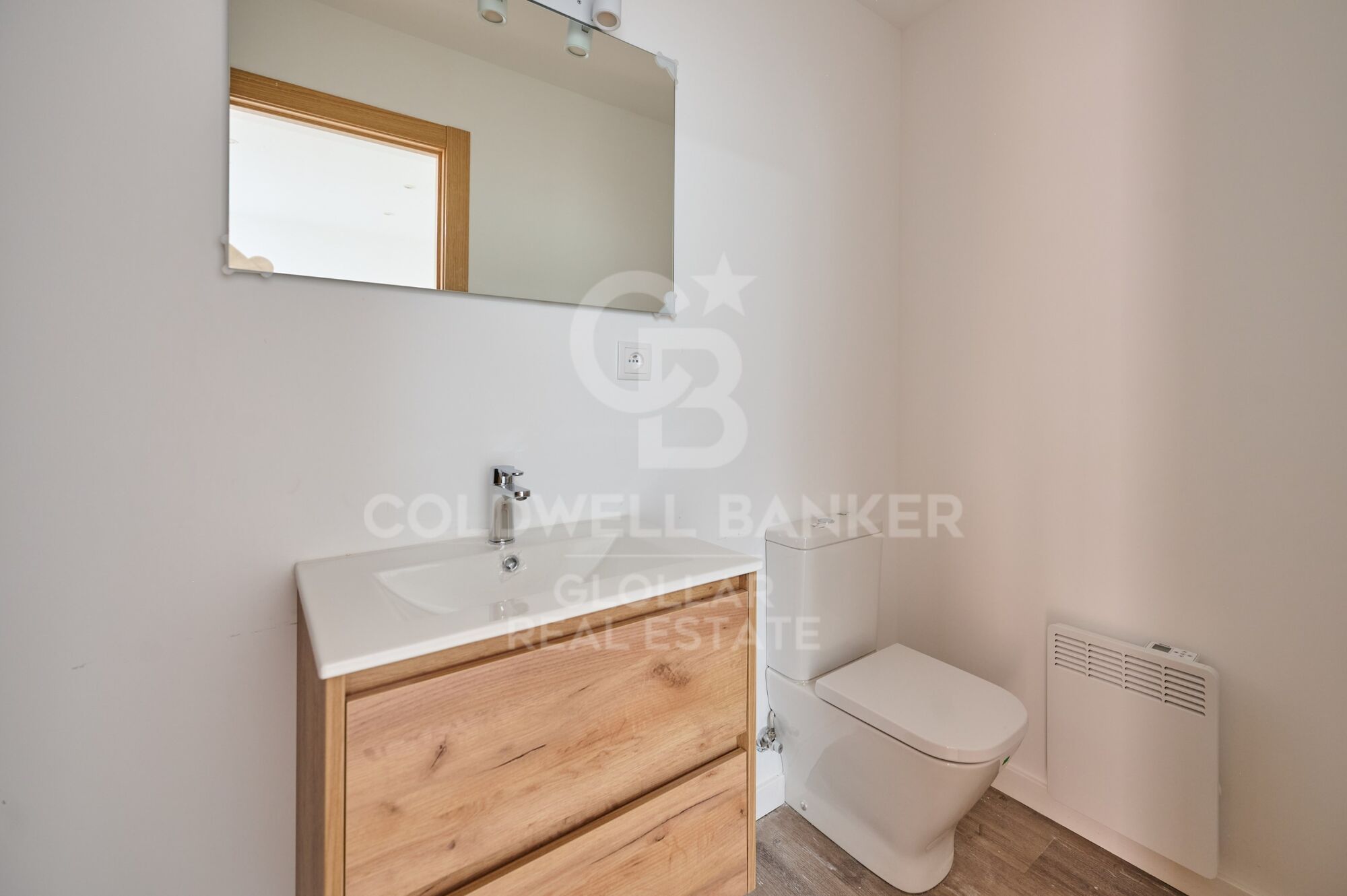 Apartment 4 Bedrooms Sale Osséja