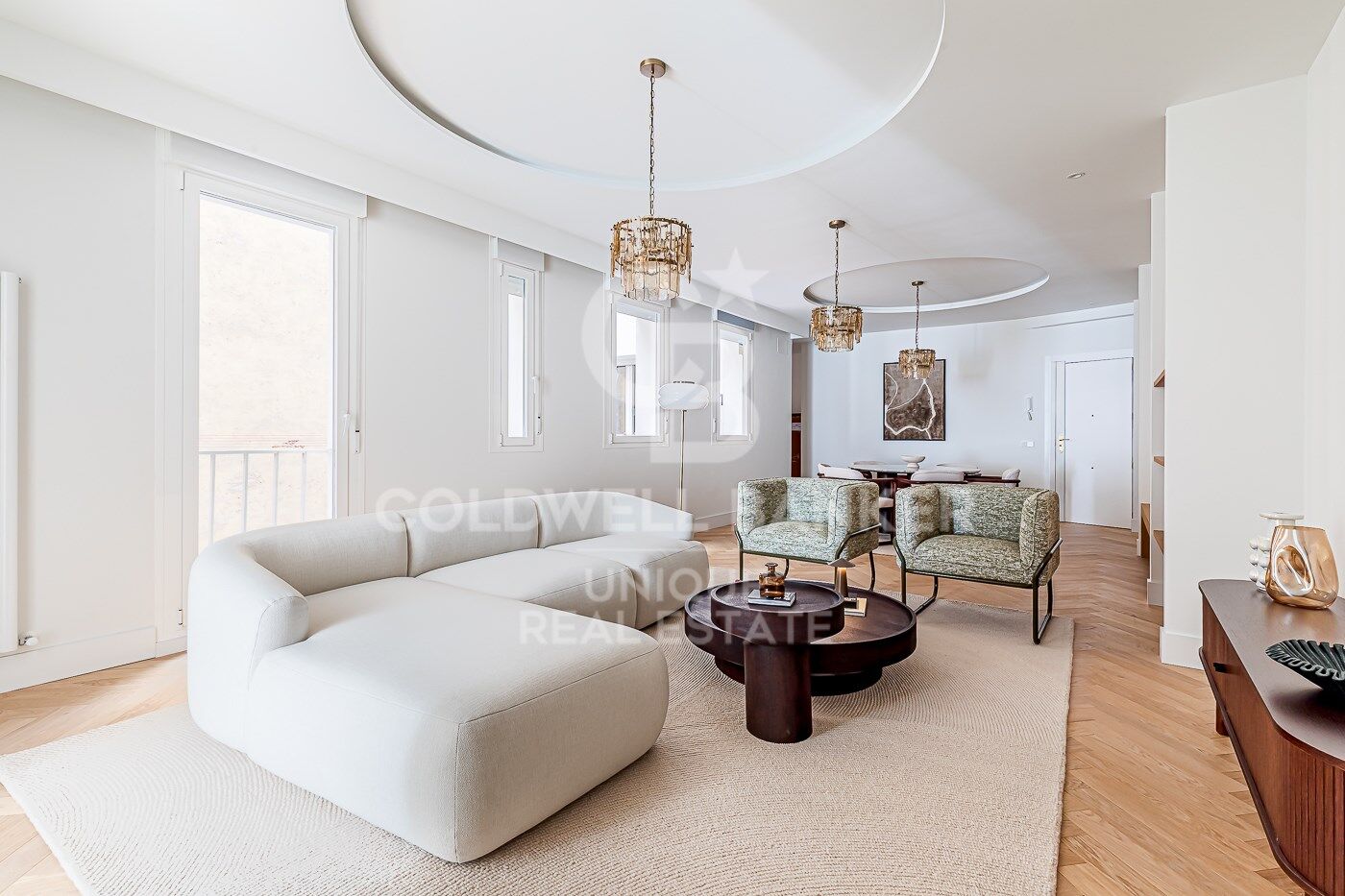 Piso exterior reformado en Malasaña, Madrid