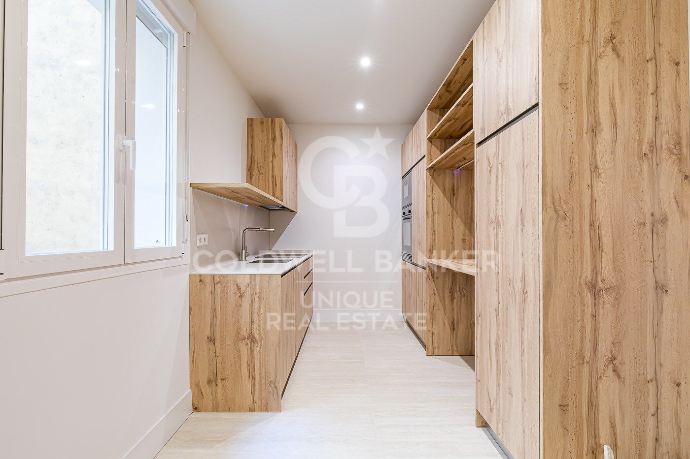 Piso exterior reformado en Malasaña, Madrid