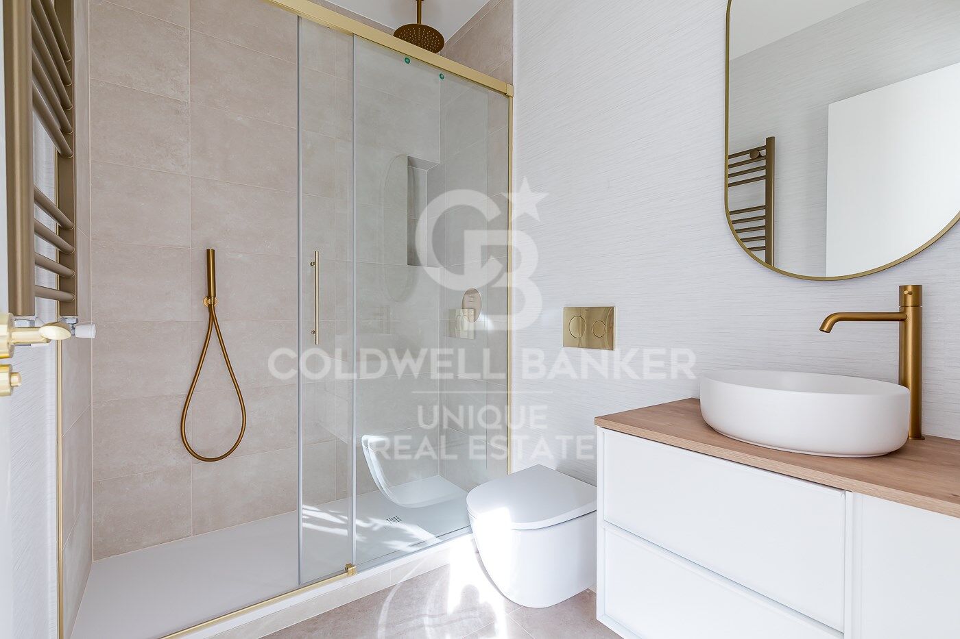 Piso exterior reformado en Malasaña, Madrid