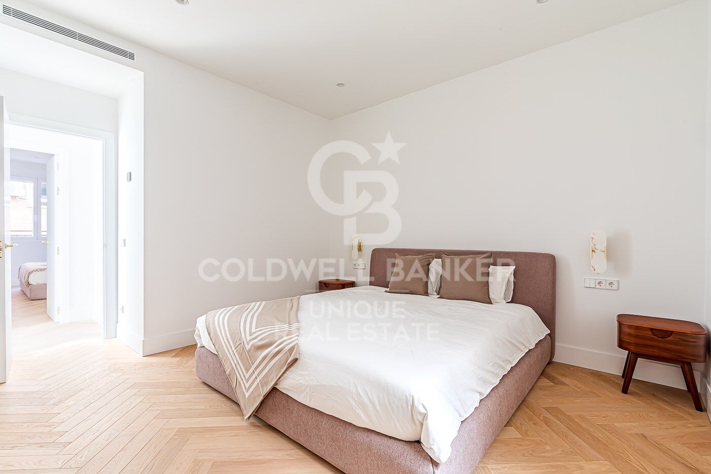 Piso exterior reformado en Malasaña, Madrid