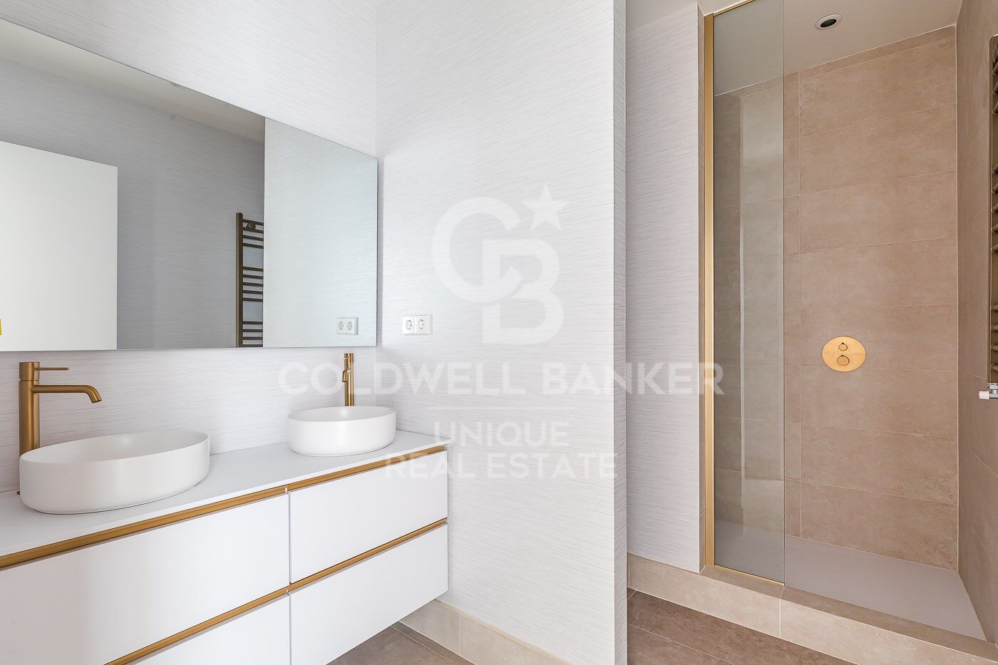 Piso exterior reformado en Malasaña, Madrid