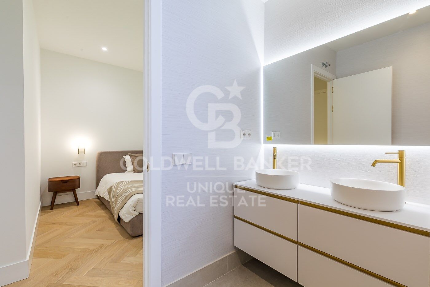 Piso exterior reformado en Malasaña, Madrid